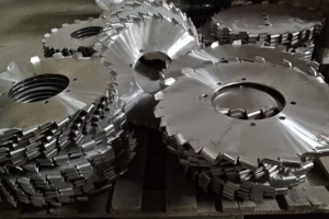 熱噴涂廠家?guī)懔私鉄釃娡砍Ｒ姷男迯皖愋陀心男?></div></li><li id=